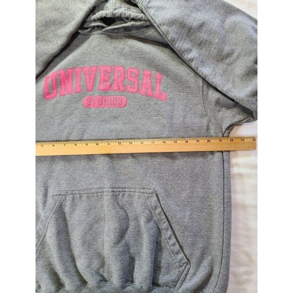 Universal Studios Gray Hoodie Size M Pink Logo Theme Park Souvenir Sweatshirt - Picture 5 of 7